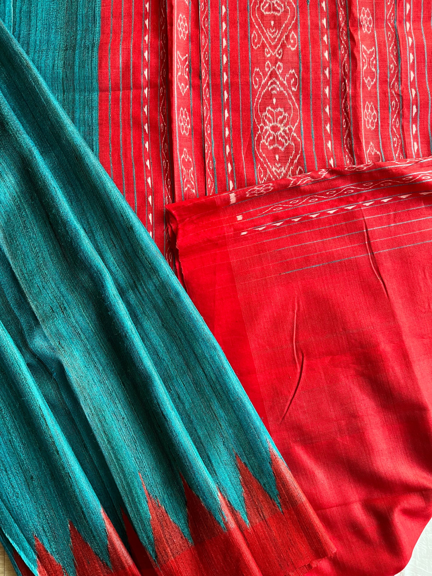 Red and Sea Green Gopalpur Tussar Saree