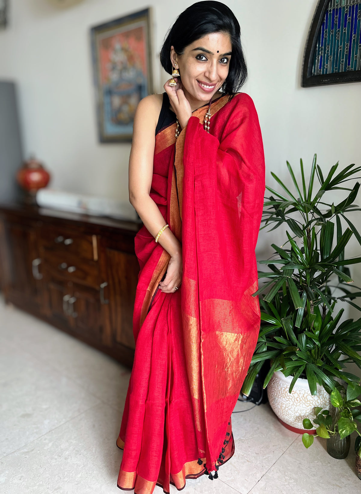 Chilli Red and Black Linen Saree