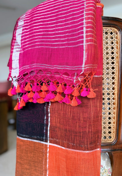 Browns, Pinks and Reds Linen Check Saree