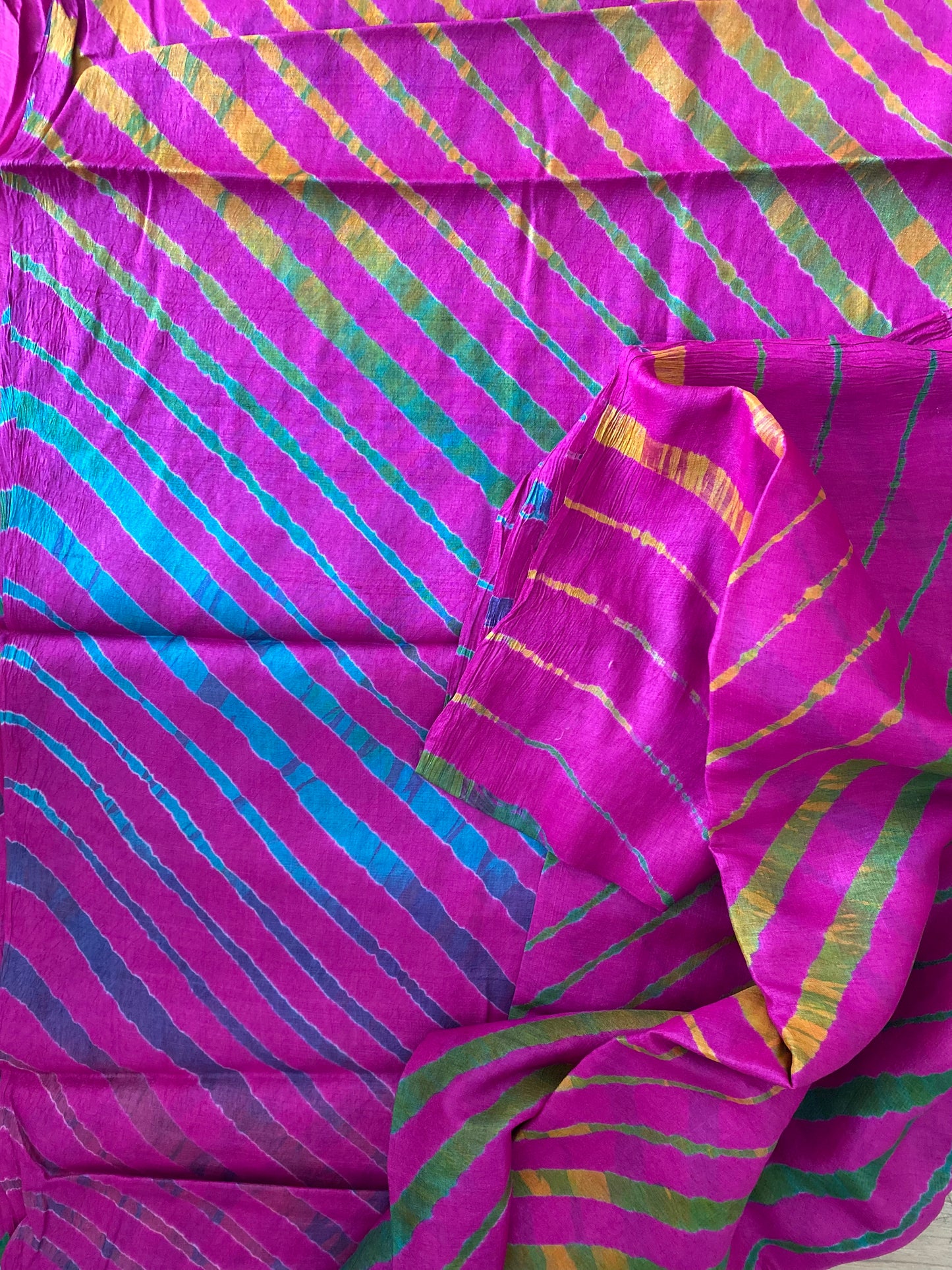 Fuchsia Leheriya Saree on Tussar Silk