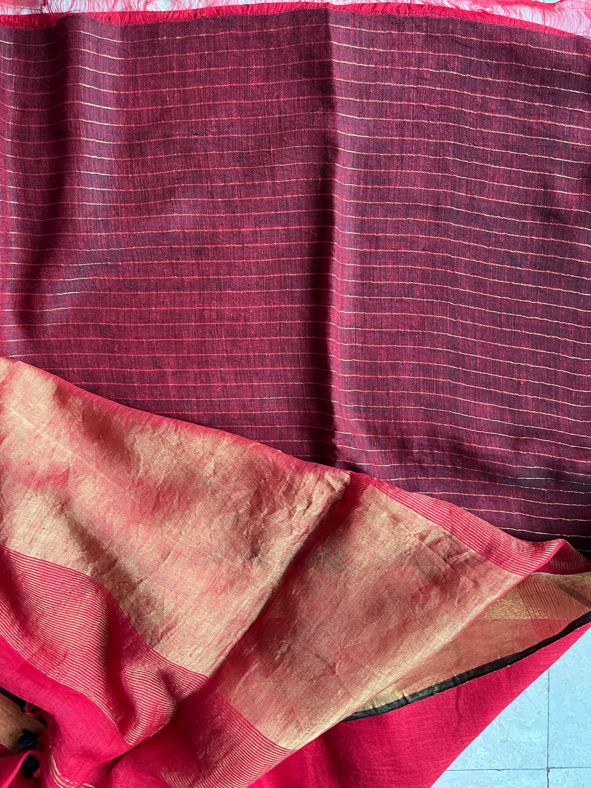 Chilli Red and Black Linen Saree