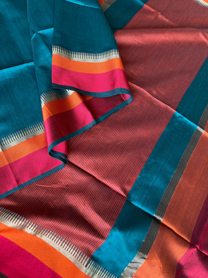 Vibrant Blue Double Border Maheshwari Saree