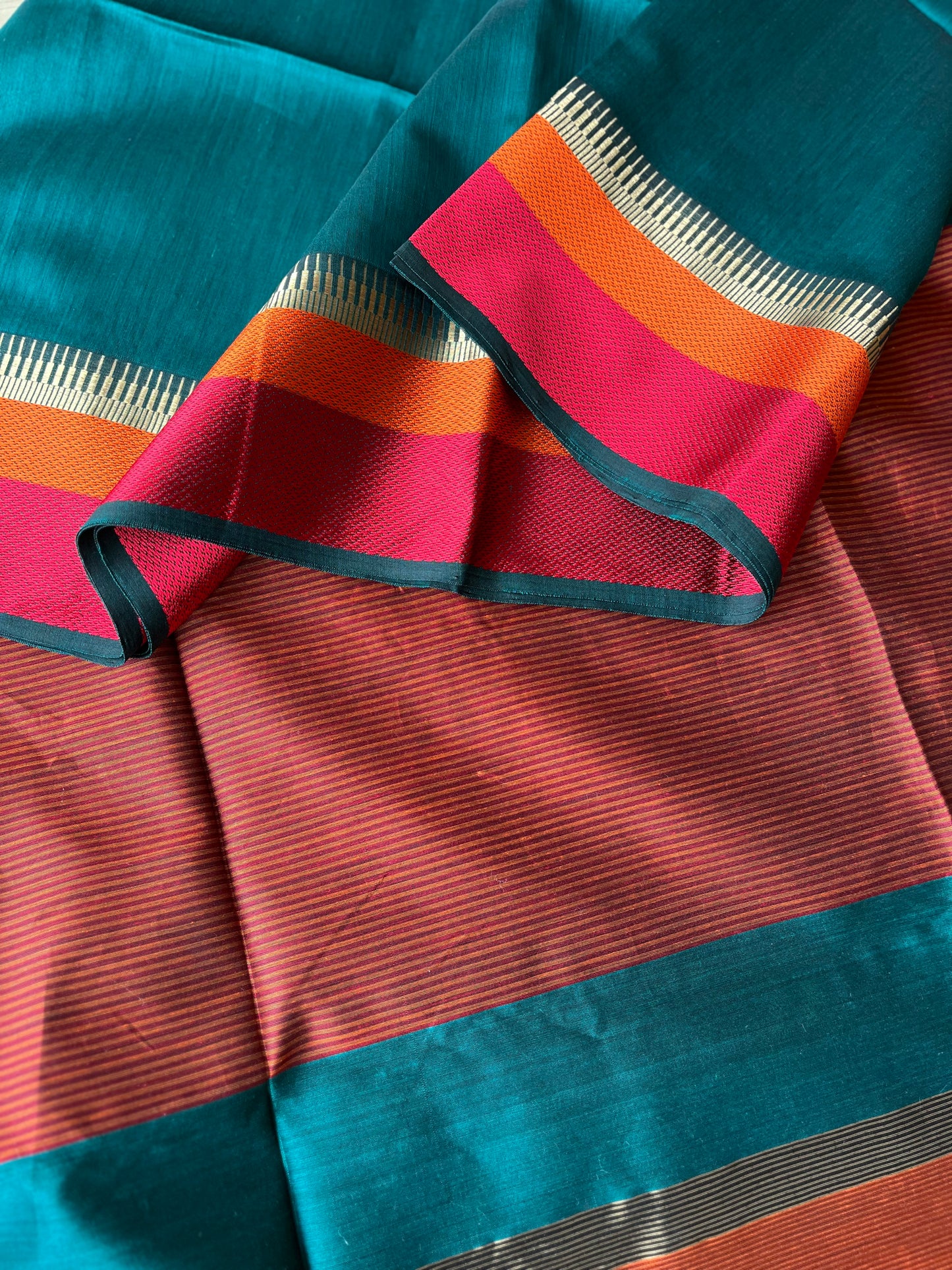 Vibrant Blue Double Border Maheshwari Saree