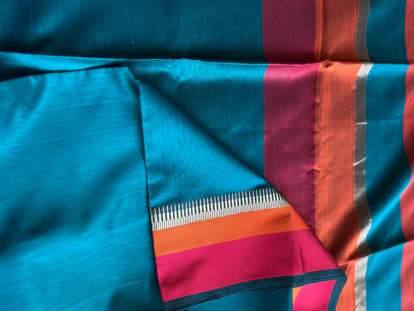 Vibrant Blue Double Border Maheshwari Saree