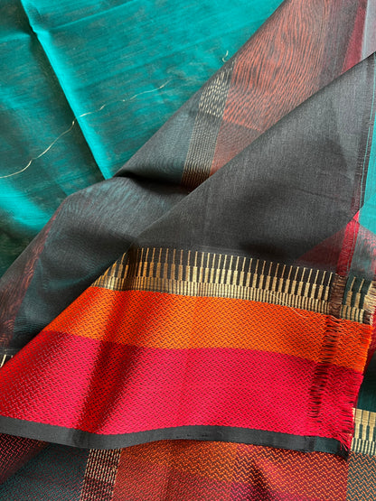 Vibrant Blue Double Border Maheshwari Saree