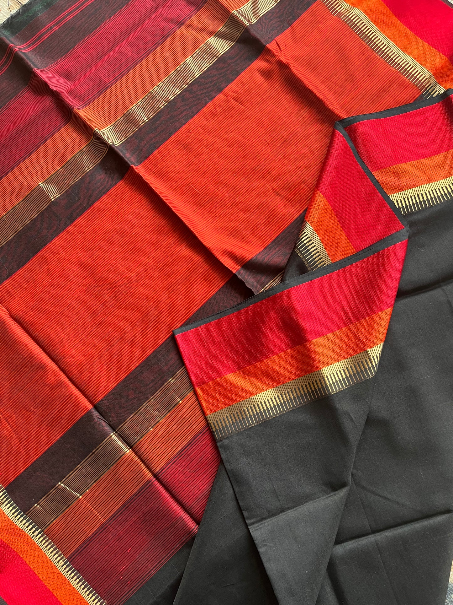 Vibrant Black Double Border Maheshwari Saree